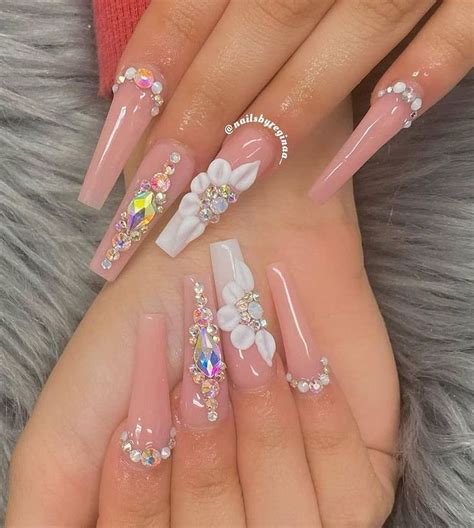 Pink Glitter Quince Nails: The Ultimate Trend In 2023
