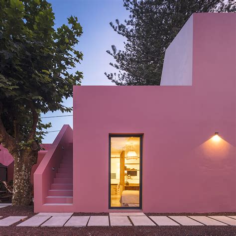 desain cat rumah minimalis warna pink