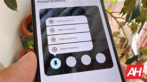 Pinned Shortcuts is a useful customization app that can help you declutter your homescreen