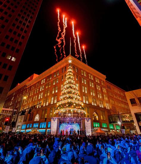 Pittsburgh Light Up Night 2024 Events