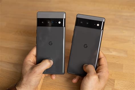 Pixel 6 vs. Pixel 6 Pro: Design