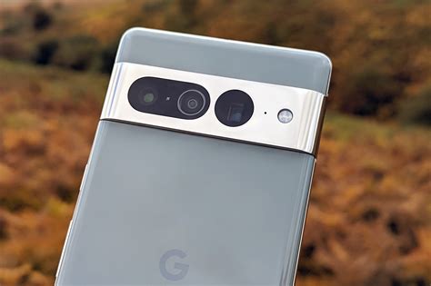 Pixel 7, 7 Pro cameras