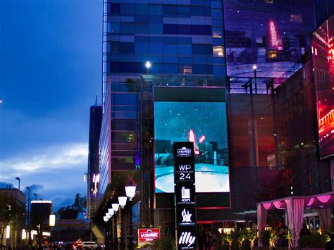 Places To Eat Near Crypto Arena