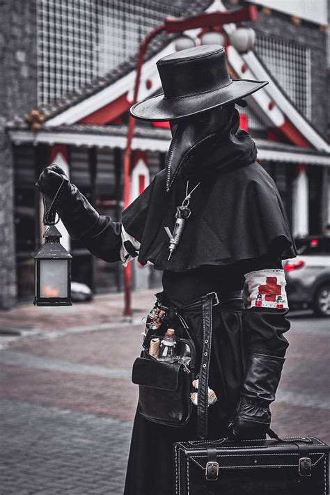 Plague Doctor Cosplay