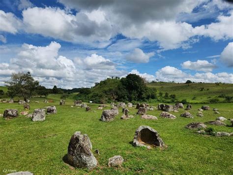 Plain of Jars Tour Guide
