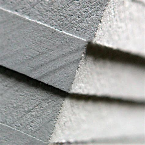 Plaque de silicate de calcium pour isolation phonique thermique