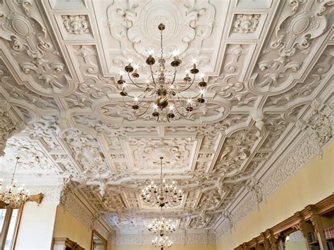 Transform Your Ceiling Into a Work of Art with These Breathtaking Plaster Decorations!