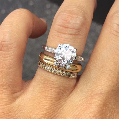Platinum or White Gold Engagement Rings - What?s best?