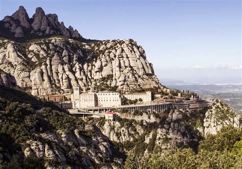 Review: Poblet & Montserrat Tour from Salou, Cambrils & Tarragona