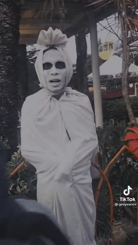 Pocong Alun Alun Batu