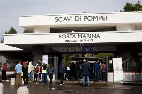 Pompeii Entrance Queue