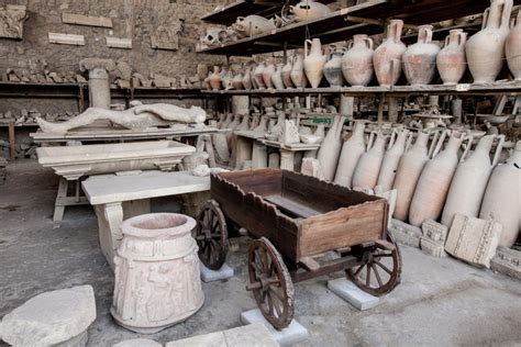 Pompeii museum artifacts