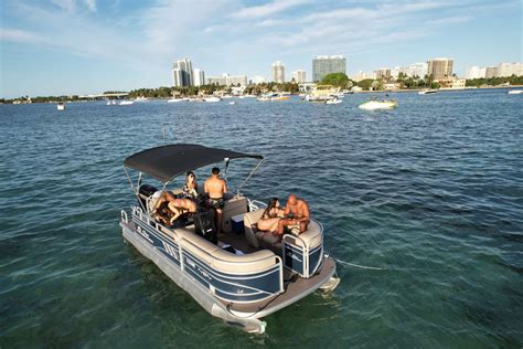 Pontoon Boat Rental Tips