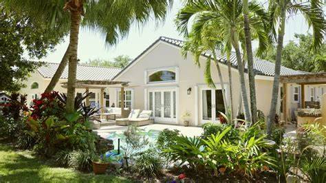 Pool House Hotel Privacy