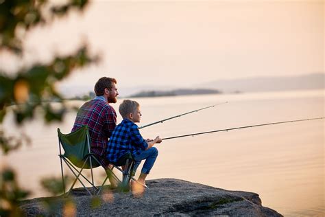 Pop family fishing