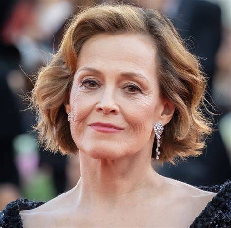 Popular Older Female Actors