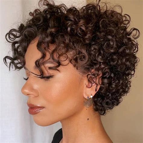 Popular Very Short Curly Styles to Consider