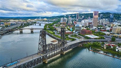 Portland Shuttle Tour