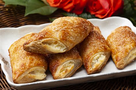 Porto'S Cheese Roll Recipe