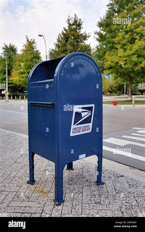 Never miss a letter from your loved ones: Find the nearest postal box now!
