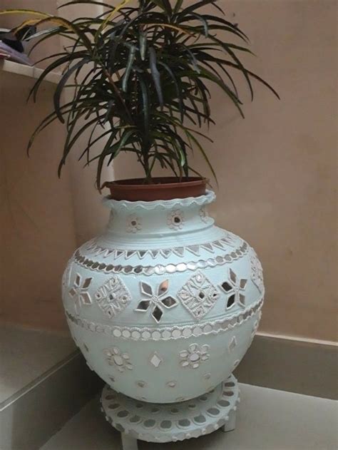 Pot Decoration With Mirrors