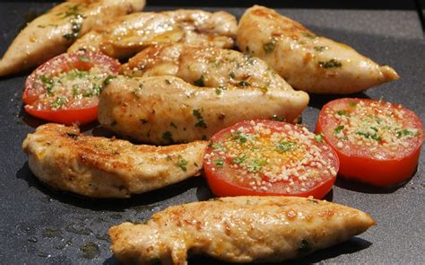 Poulet aiguillette servi