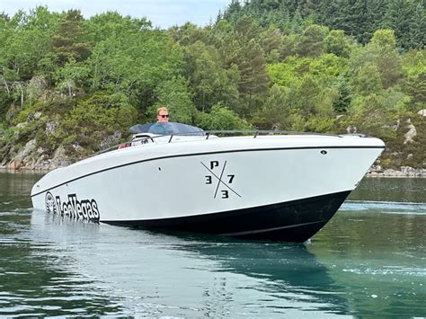 Powerboat transfer