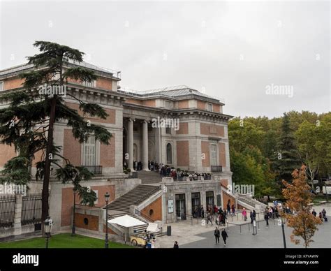 Entrada principal del Prado