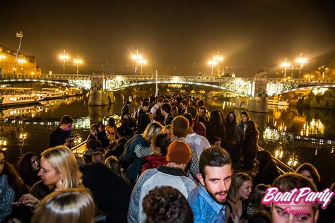 Prague Party Tiki Boat: Is this Floating Bar Worth the Hype?