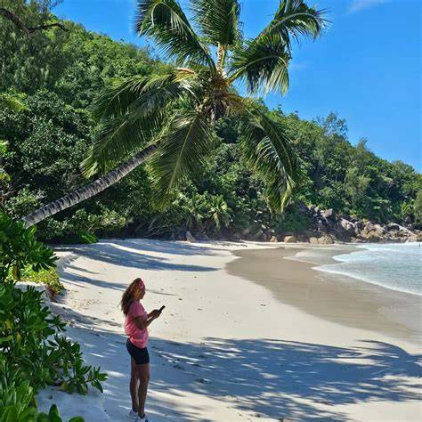 Praslin Private Tour Guide