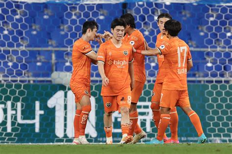 Prediction Skor Pertandingan Bola Daegu FC Melawan Gangwon FC dan Statistik Mengenai Momentum Tim