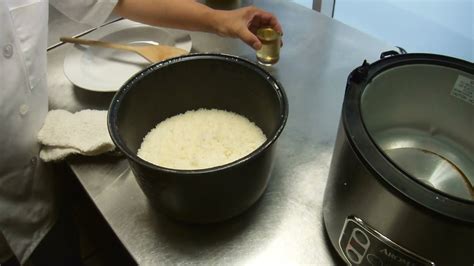 Preparing Sushi Rice