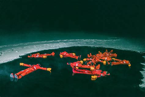 Preparing for ice floating