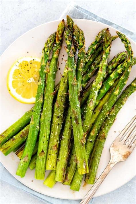 Prepping Asparagus for Cooking