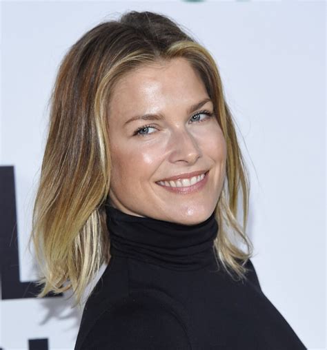 Pretty Actresses In Their 40s