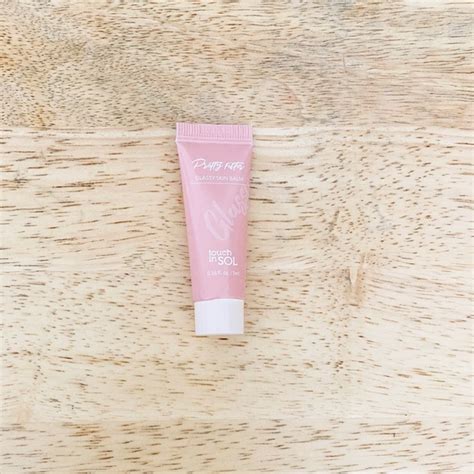 Unlock The Secret to Radiant Beauty with Pretty Filter Glass Skin Balm - Your Ultimate Solution for Flawless, Dewy Skin!