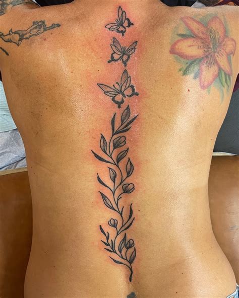 Pretty Tattoos For Females