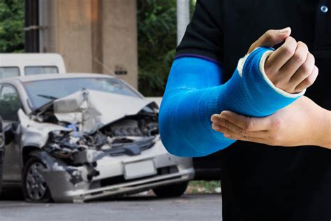Preventing Soft Tissue Damage After a Car Accident