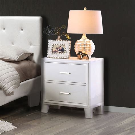 Pricing Set Of 2 White Nightstands
