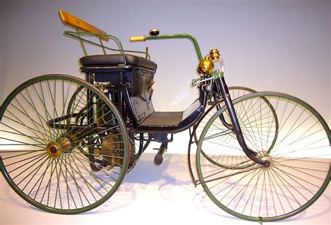 Primer Carro Del Mundo