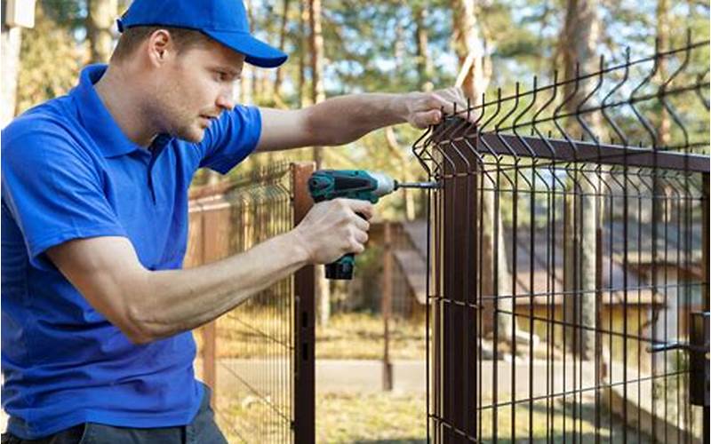 Privacy Fence Contractors Near Me: Securing Your Property With Experts