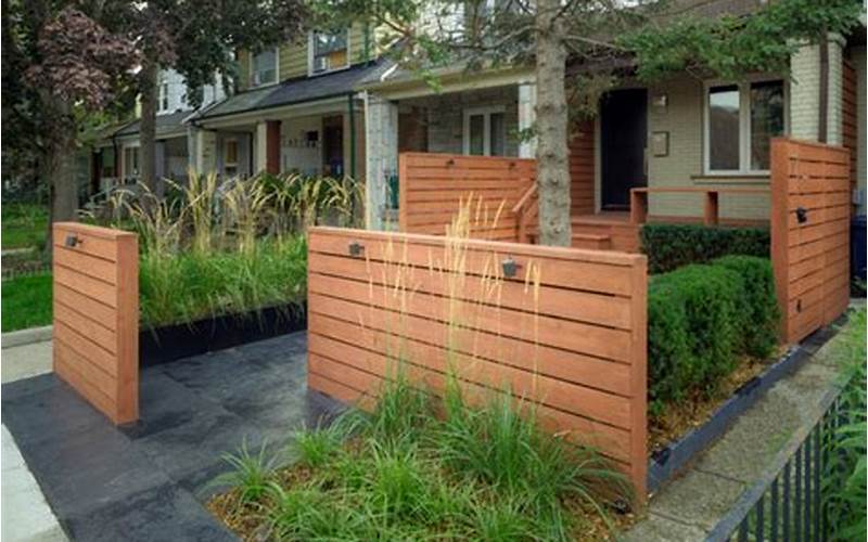 Privacy Fence Landscaping: Balancing Aesthetics And Functionality