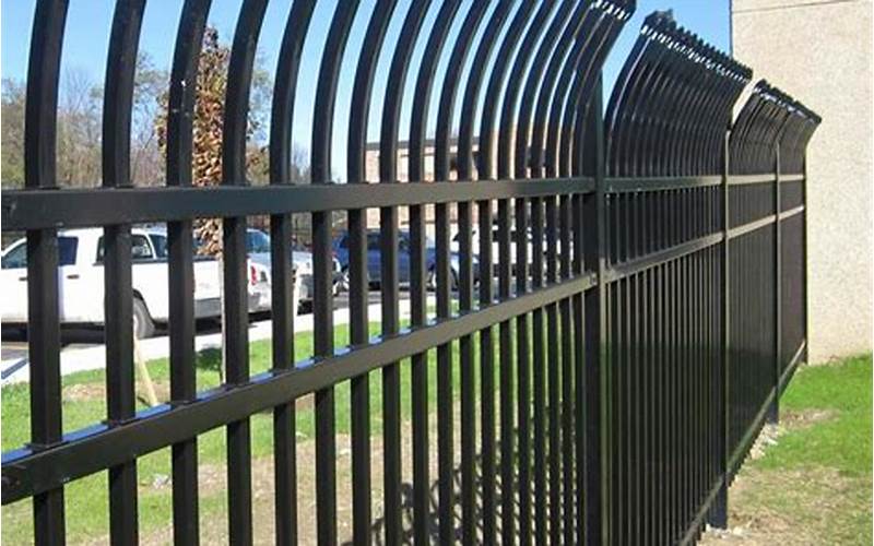 Privacy Fence Steel Post: A Detailed Guide To This Security Solution