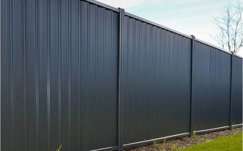 Privacy For Metal Fence: Advantages And Disadvantages