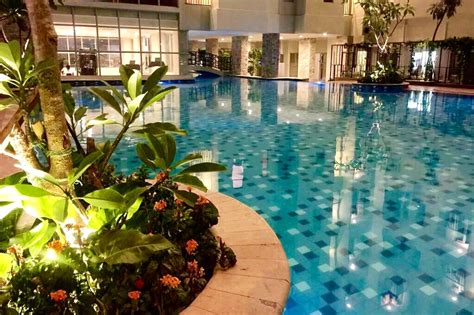 Privasi Kolam Renang Hotel