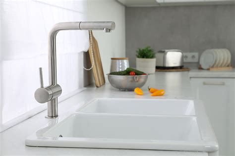 Professional Kitchen Faucet Repair in Riverside
