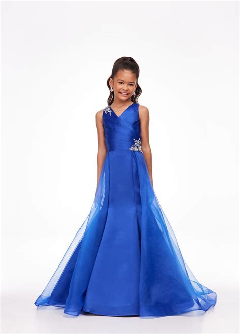 Prom Dresses Age