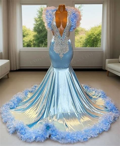 Prom Dresses With Feathers