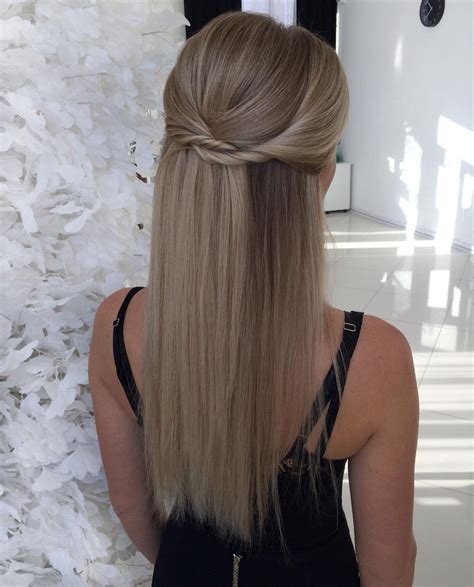 Prom Hairstyles Down Straight