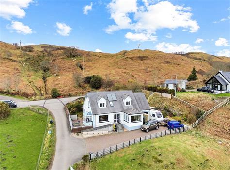 Discover Your Dream Getaway with Stunning Property for Sale on Seil Island!